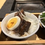 Sumibiyakiniku Nanohana - 牛タン角煮丼