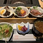 Sumibiyakiniku Nanohana - なのはな特製ミニ丼、食べ比べランチ　1700円