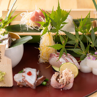 [Direct delivery from Nagahama market] Order seasonal sashimi and Sushi starting from 1 piece◎