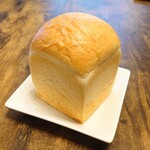 エコモ ベーカリー ヨコハマ モトマチ - ミルク食パン（540円税込）