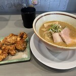 214517749 - 2308_麺房 鶏くらふと_濃厚なおそば(醤油)＠1,000円、から揚げ(5個)＠450円、白飯(肉そぼろ付)＠200円