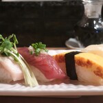 Aoyama Oozushi - トロ炙り、鰹、玉子