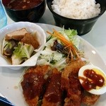 エフライム - 本日のランチ700円：春キャベツのミンチカツ･厚揚げの煮付け