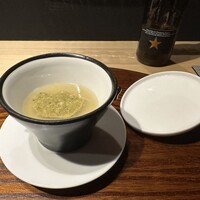 赤坂 鮨大谷 - いわがきの茶碗蒸し。牡蠣で食べるのと同じくらいの旨テイスト