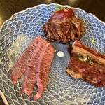 Yakiniku To Nyahidagyuu Semmonten Yakiniku Jin - 大量の塩コショウまみれの上カルビ