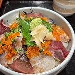 Hacchouboritomo - 特撰鮮魚の海鮮丼