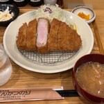 Buta Niku Semmon Ten Tonkatsu Nori - うまいロース、肉厚のみならず、ごちそうさまでした