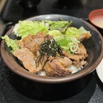 精肉・卸の肉バルSanoso - 