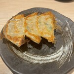 新田屋 梟 - 餃子3ケ