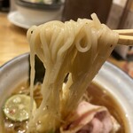 らーめん一葉 - 麺は細麺ツルモチ