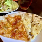 DEAR - マルゲリータとハチミツとチーズのピザ(ナポリピザでモチモチサックリ。常に焼きたてが追加されます。)