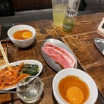 焼肉×バル マルウシミート - プレミアムロース(生卵と一口ご飯)1,200円