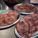 炭火焼肉 マルニク - 
