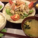 梅山鉄平食堂 本店 - 豚しゃぶサラダ定食