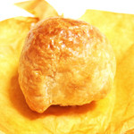 五感 - 「和栗ひと粒」栗のパイ　(189円)'12 5月下旬