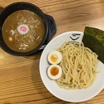 kuri-mi-tonkotsura-memmenyashimmei - 濃厚とんこつ魚介つけ麺