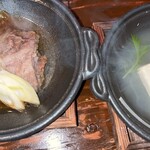 Echigo Banya Sakaba - お通しのすき焼きと湯豆腐