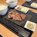 AKASAKA Tan伍 - 熟成厚切り牛たん焼き定食