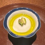 アカ - 2023.7.  山羊のミルクアイス