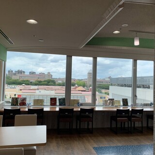 与那国ベーカリー食堂 ウヤシワレ_2