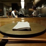 六雁 - 今日はカウンター席で・・