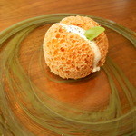 Fujiya 1935 - 気泡をたくさん含ませたトマトのパン