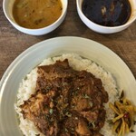 スープカレー&ダイニング エルビス - スープ2種付けると1,500円