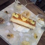 cafe zakka  hinatabocco - 2013年8月 4種のチーズを使ったクリームチーズケーキ