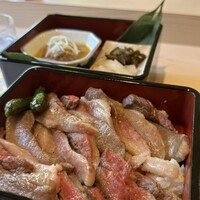 肉と庭 まつを - 