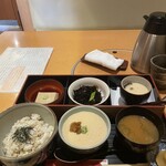 かっぽう家ぶしん - 麦とろろ定食