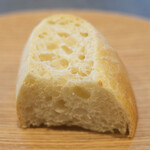 セリュー - ランチコース 9680円 のパン