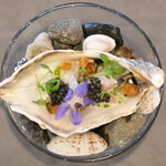 セリュー - ランチコース 9680円 の兵庫 牡蠣 キャビア アオリイカ