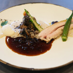 セリュー - ランチコース 9680円 の秋田 比内地鶏 ソースモリーユ