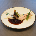 セリュー - ランチコース 9680円 の秋田 比内地鶏 ソースモリーユ