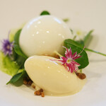 セリュー - ランチコース 9680円 のフリュイルージュ ルッコラ フロマージュブラン