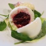 セリュー - ランチコース 9680円 のフリュイルージュ ルッコラ フロマージュブラン