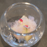 セリュー - ランチコース 9680円 の山梨 桃 ベルベーヌ ヒューガルデン