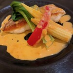 ラ・トリロジー - 魚(真鯛のポワレ)