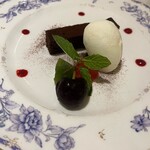 ラ・トリロジー - デセール(ガトーショコラ)