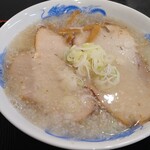 中華そば 成一 - 背脂入り塩ラーメン