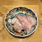 めん 呼白 - 三種のお肉