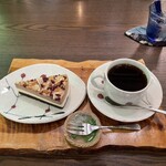 自家焙煎珈琲 萌香 - ケーキセット　１０００円