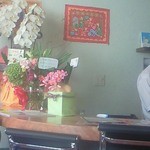 インドスパイス BAR 宇宙脳レストラン チチル&シシリ - [2013.9.22]カウンターには開店のお祝いの花束が飾ってありました