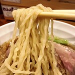 想 - 淡麗塩らぁ麺、麺リフトアップ