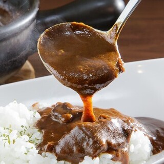 "京の肉"を使用した贅沢な欧風土鍋カレーをお楽しみください
