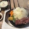 焼肉・ｽﾃｰｷ みーとがぁでん 箕面小野原店