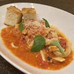 214586056 - 自家製シャラティエッリ じっくり煮込んだフルーツトマトソースのナポリ靴磨き職人風