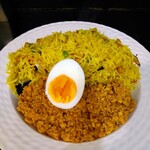 コチン ニヴァース - 