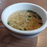 ブロンコビリー - ランチのスープも熱々♥