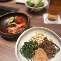 焼肉うしごろ 新宿三丁目店 - 